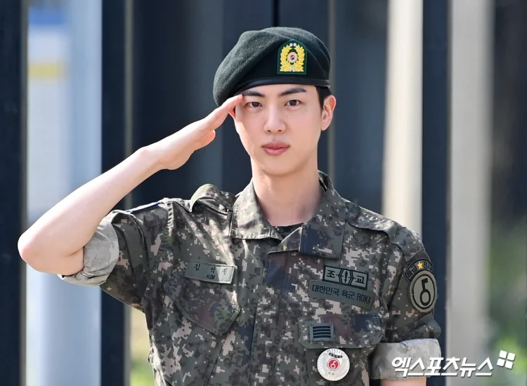 Jin BTS Kembali dari Masa Tugas Militer