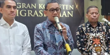 Menteri P2MI Ajak Warga Jateng Bekerja ke Luar Negeri
