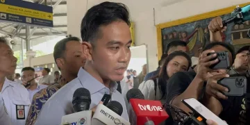 Wapres Gibran Tolak Gerbong Khusus Merokok di Kereta Api