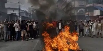 Parlemen Nepal Dibakar Ribuan Demonstran, PM KP Sharma Oli Lengser di Tengah Gelombang Protes
